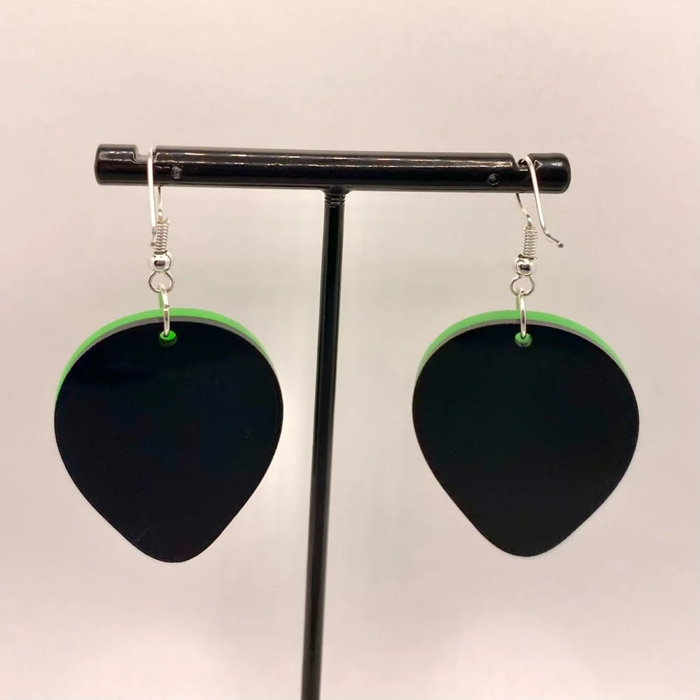 Green alien earrings - Picture 2 of 3